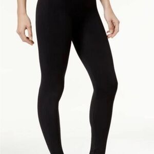 SPANX Look At Me NowBlack Leggings. NWT